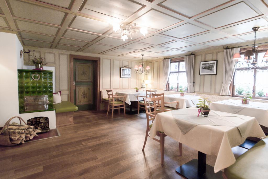 Hotel Sonne บรานด์ ภายนอก รูปภาพ